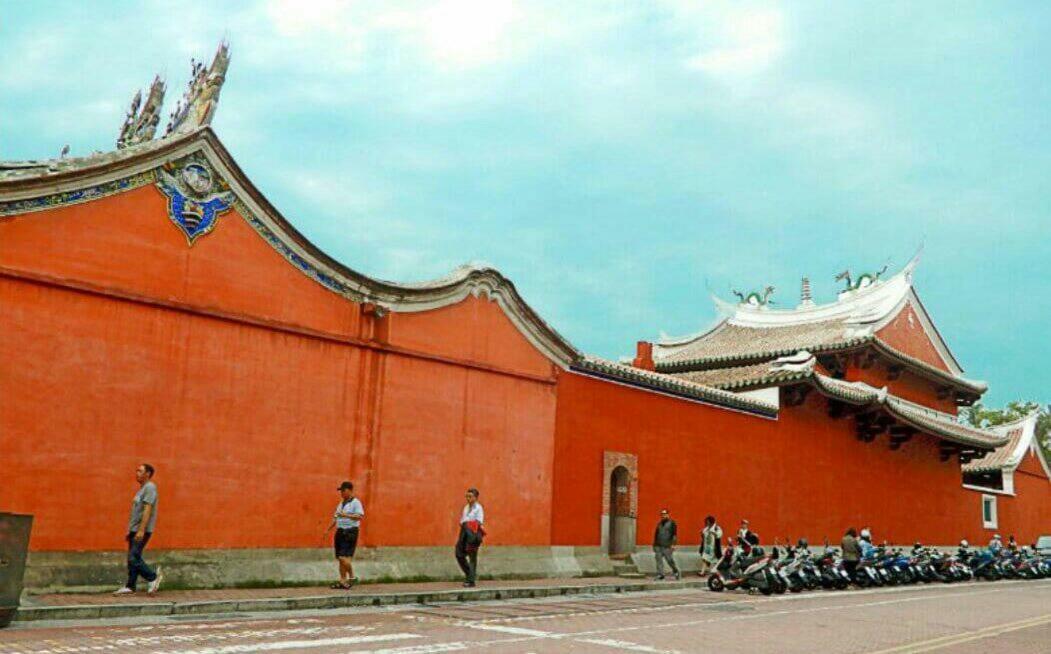 Temple Side Hostel Tainan Luaran gambar
