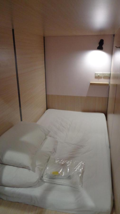 Temple Side Hostel Tainan Luaran gambar